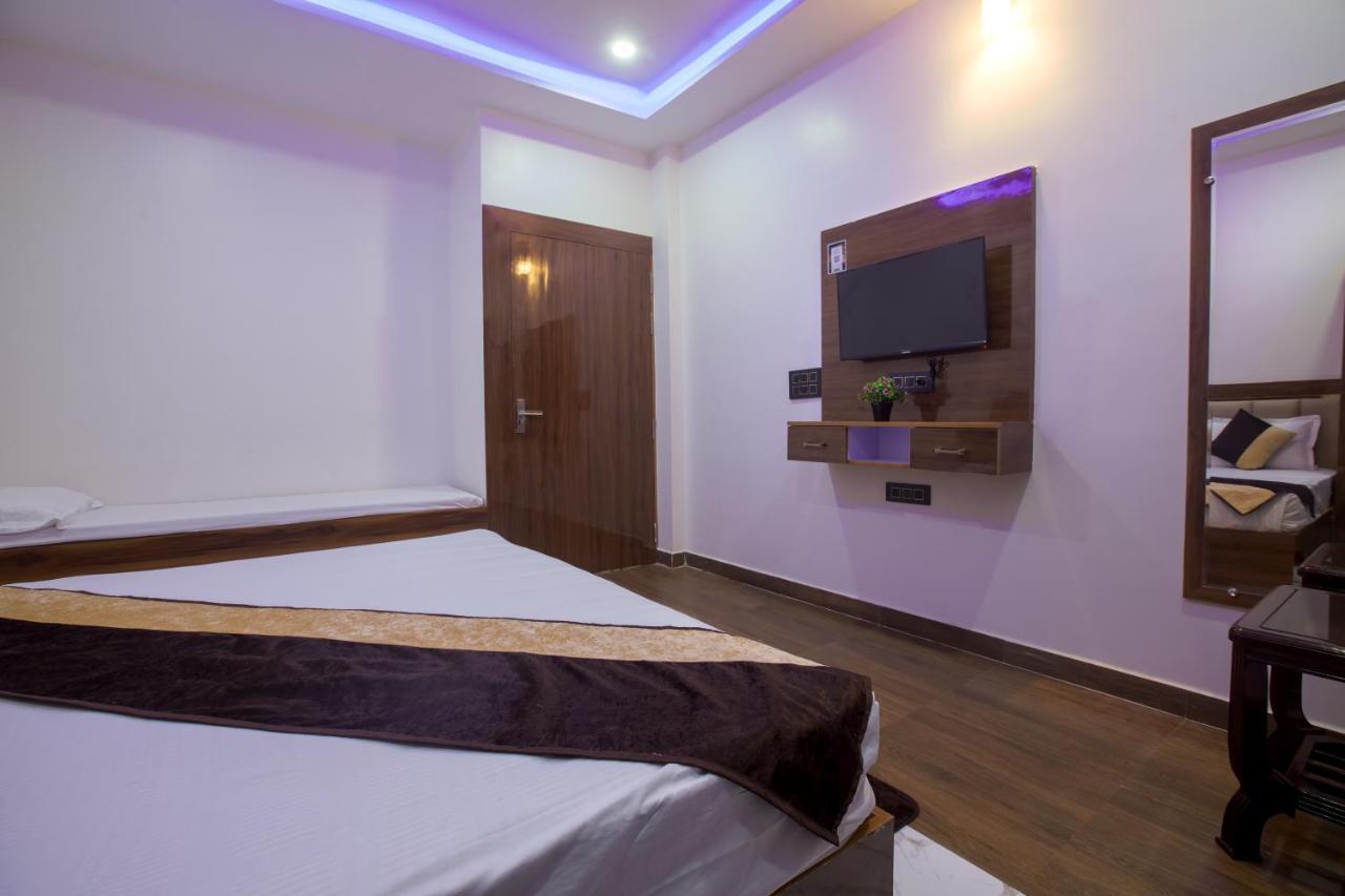 Madhav Residency Hotel Mathura Kültér fotó